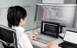 长宁 php市场占有率,PHP会被淘汰吗？